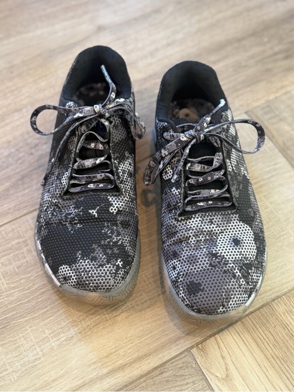 NOBULL Training Shoes - Picture 2 of 5